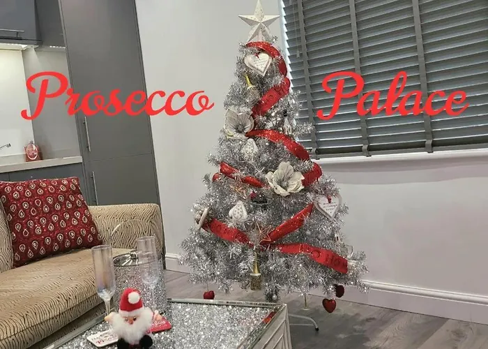 Prosecco Palace * York